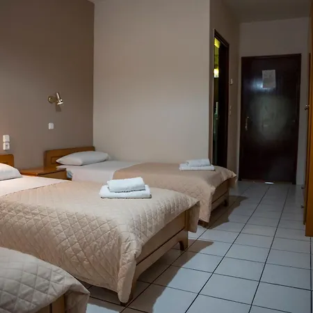 Hotel Pineas à Kalambaka Extérieur photo