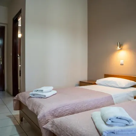 Hotel Pineas à Kalambaka Extérieur photo